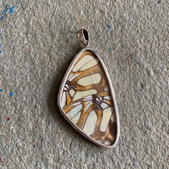 Necklace Pendant Butterfly Wing Silver NG - Picture 1 of 8